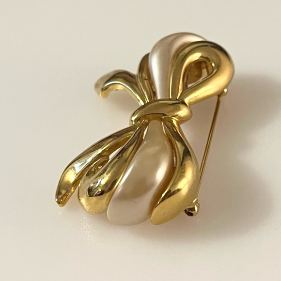 Vintage Napier Gold Tone Bow Brooch - Picture 5 of 14